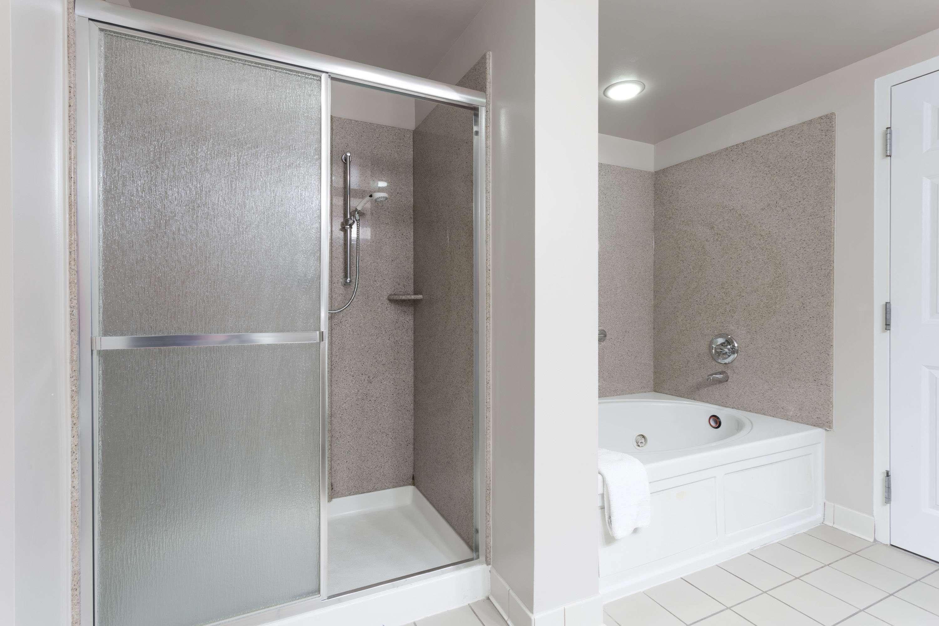Hotel Wingate By Wyndham Chesapeake Extérieur photo