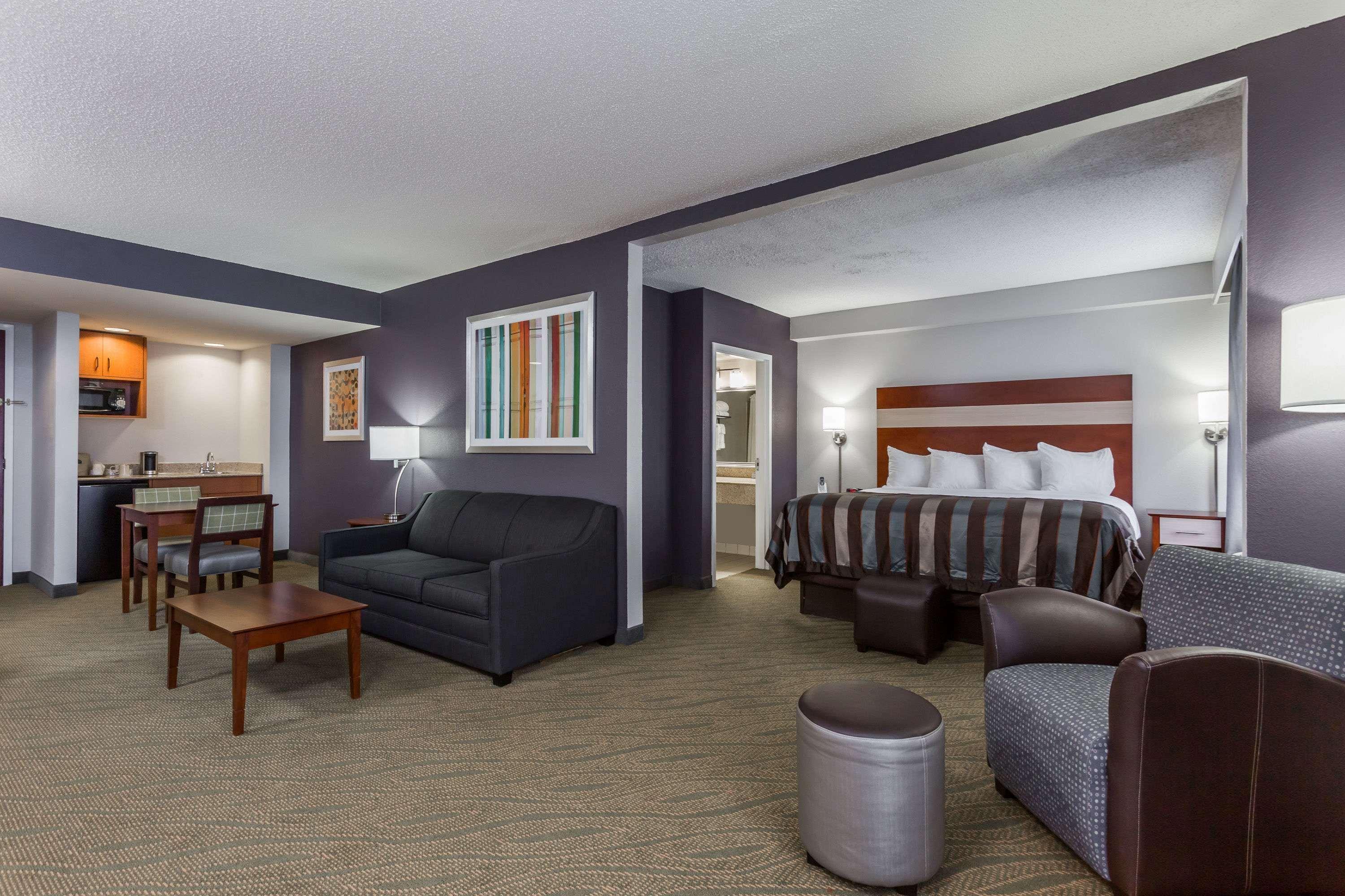 Hotel Wingate By Wyndham Chesapeake Extérieur photo