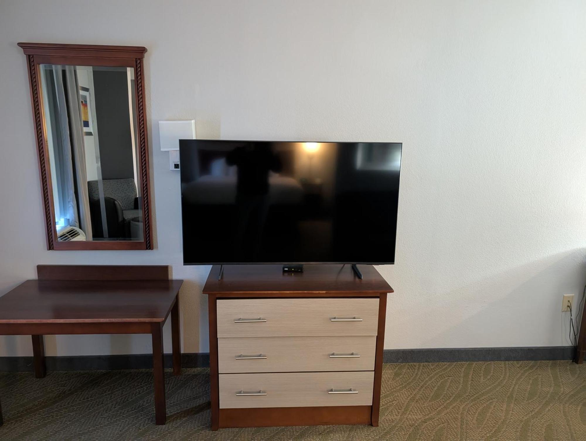 Hotel Wingate By Wyndham Chesapeake Extérieur photo