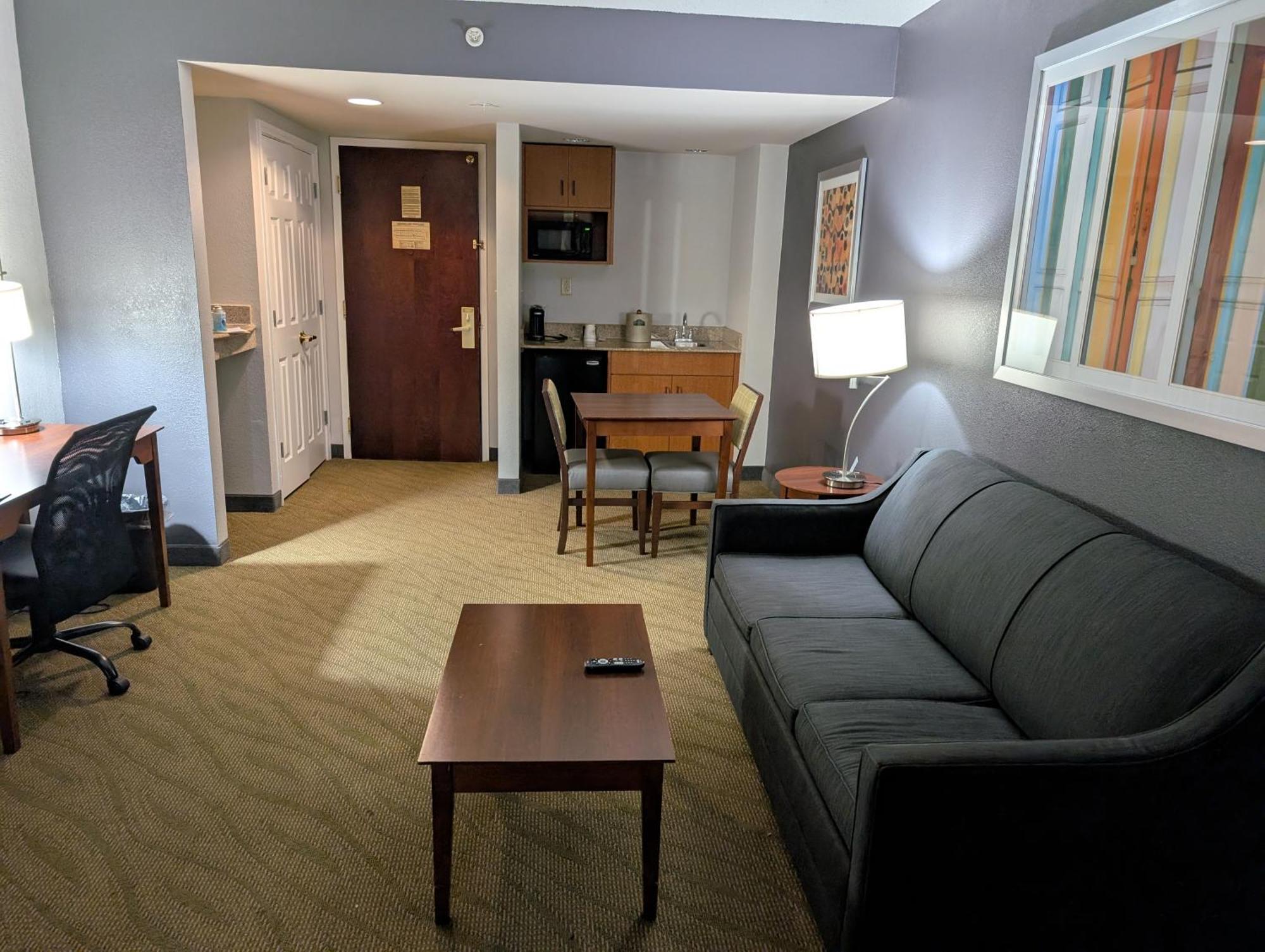 Hotel Wingate By Wyndham Chesapeake Extérieur photo