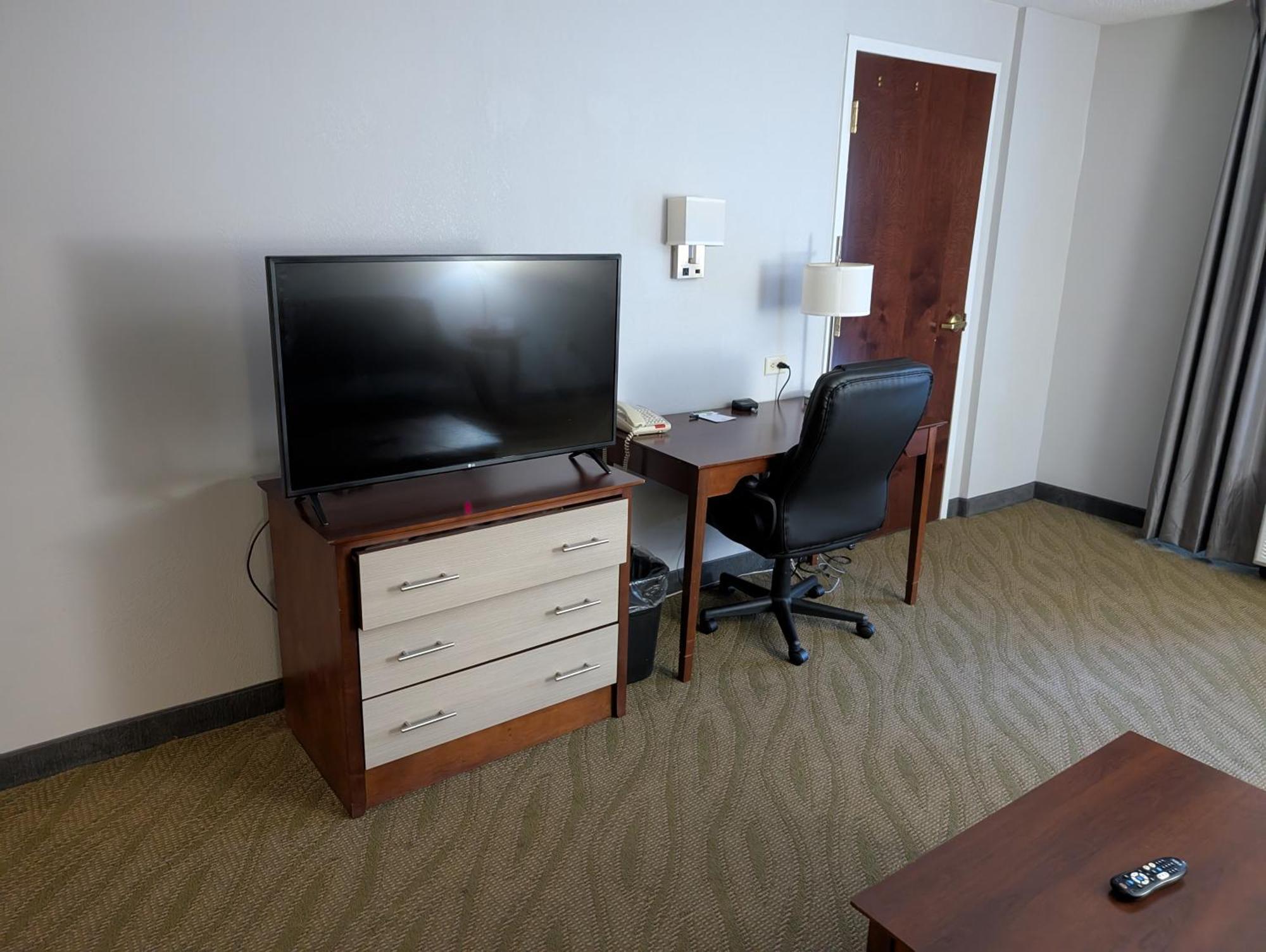 Hotel Wingate By Wyndham Chesapeake Extérieur photo