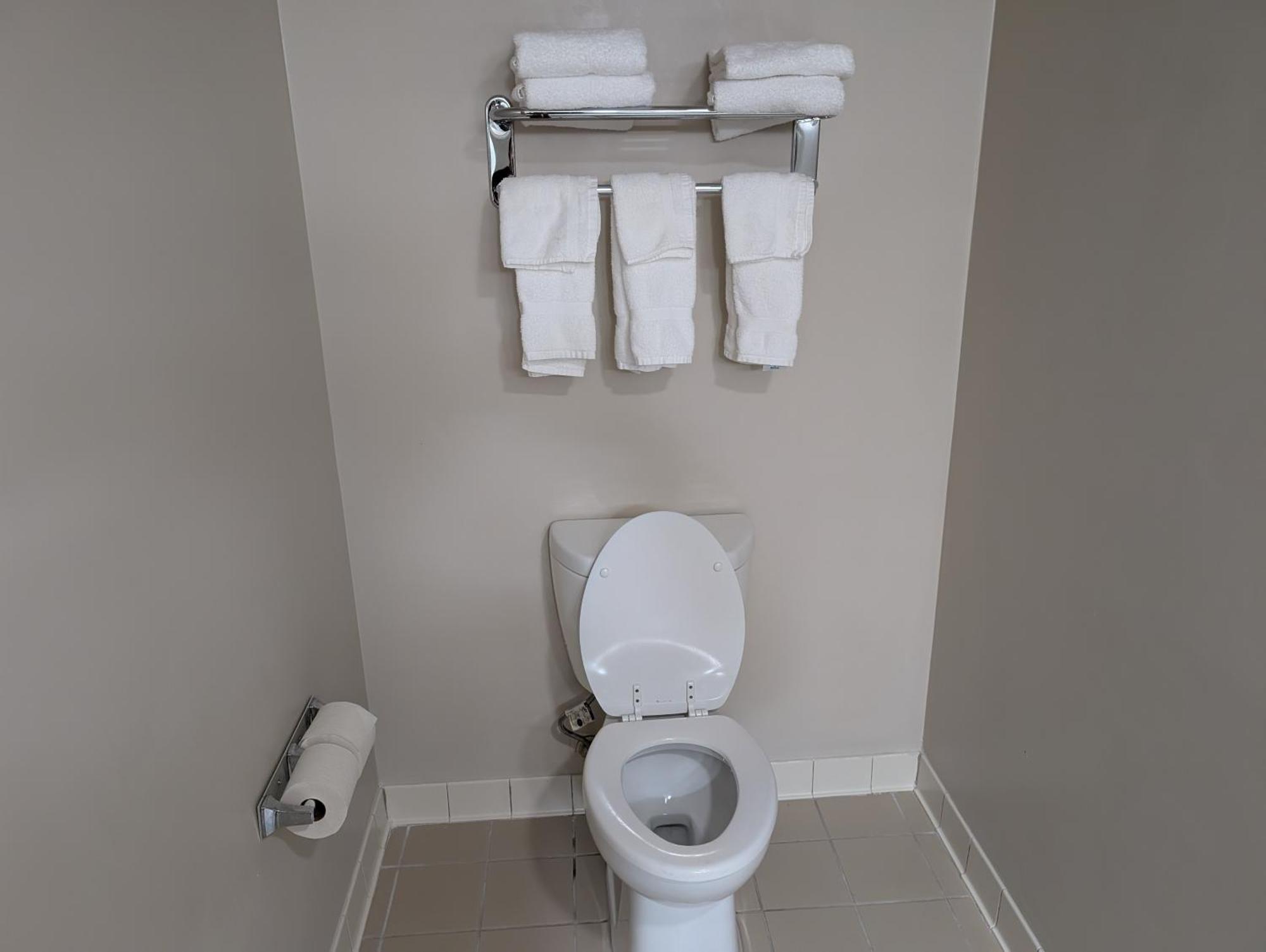 Hotel Wingate By Wyndham Chesapeake Extérieur photo