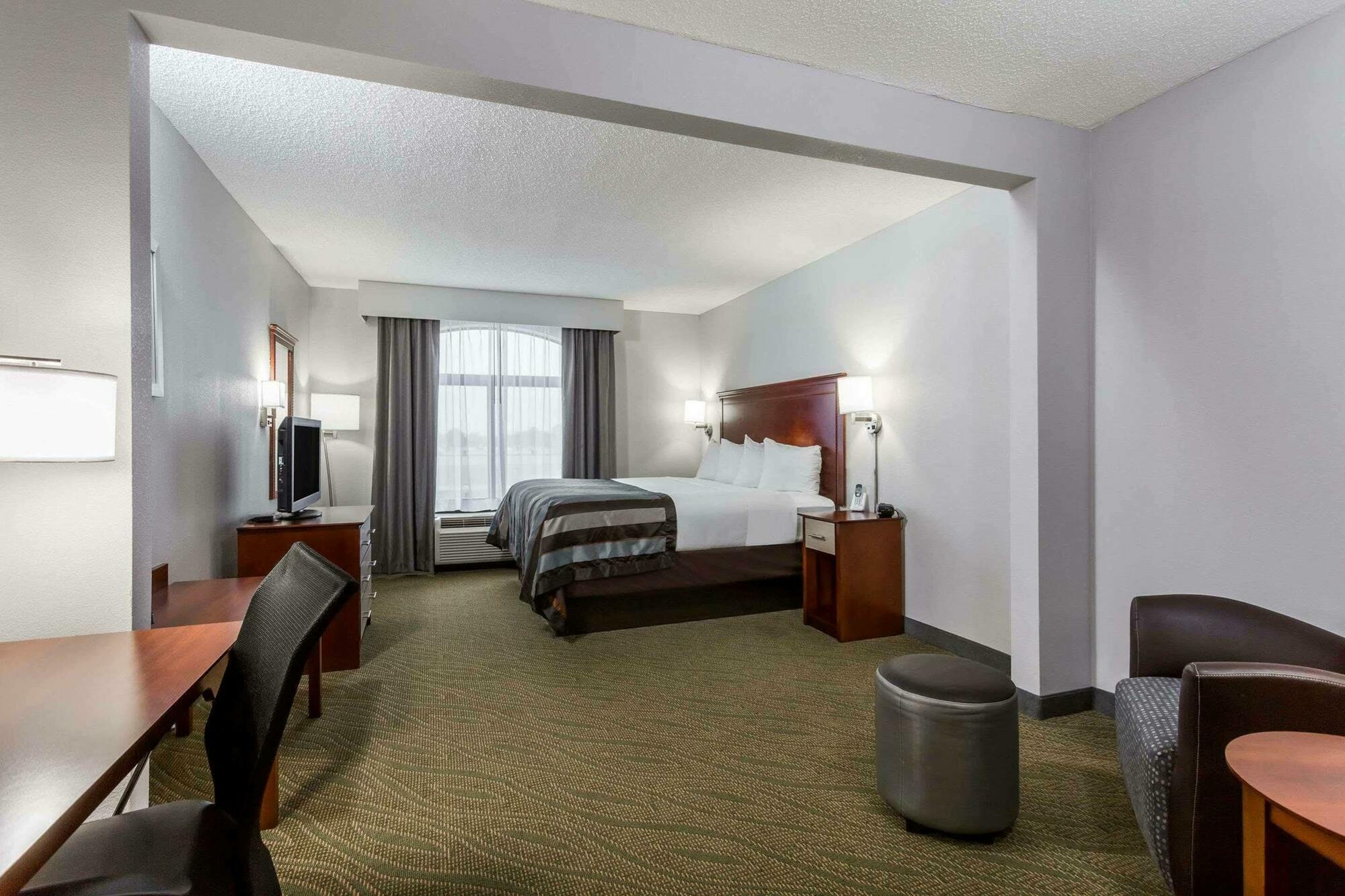 Hotel Wingate By Wyndham Chesapeake Extérieur photo